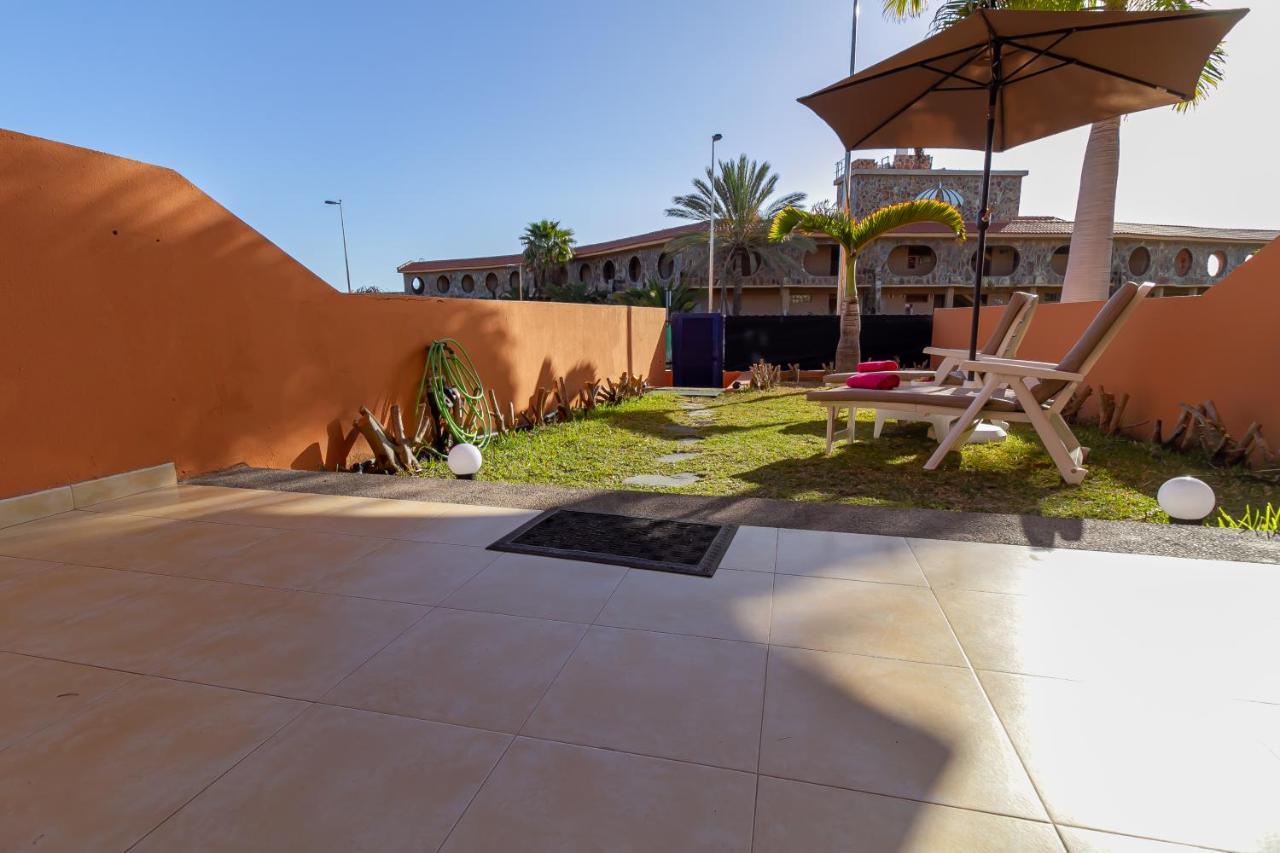 Vila Duplex Meloneras With Free Wifi And Private Garden Exteriér fotografie